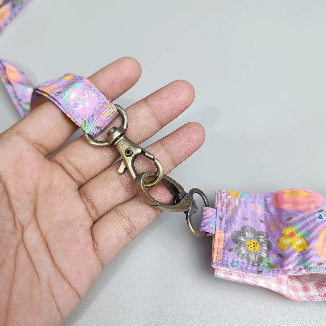 TALI LANYARD & HAND SANITIZER HOLDER_C3273_AYANA LILAC