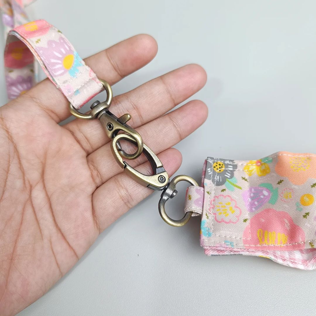 TALI LANYARD & HAND SANITIZER HOLDER_C3288_AYANA NUDE
