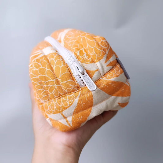 COSMETIC POUCH QUILTED_C6049_BUNGA BUTTERCUPS ORANGE