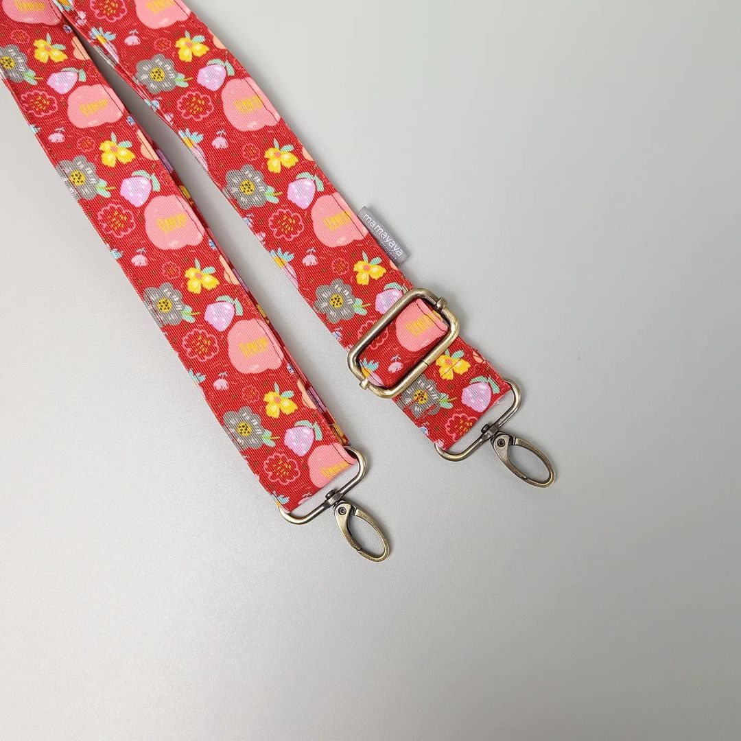 TALI STRAP BAG_ C4191_AYANA MAROON (LIMITED EDITION_ORIGINAL DRAWING MAMAYAYA)