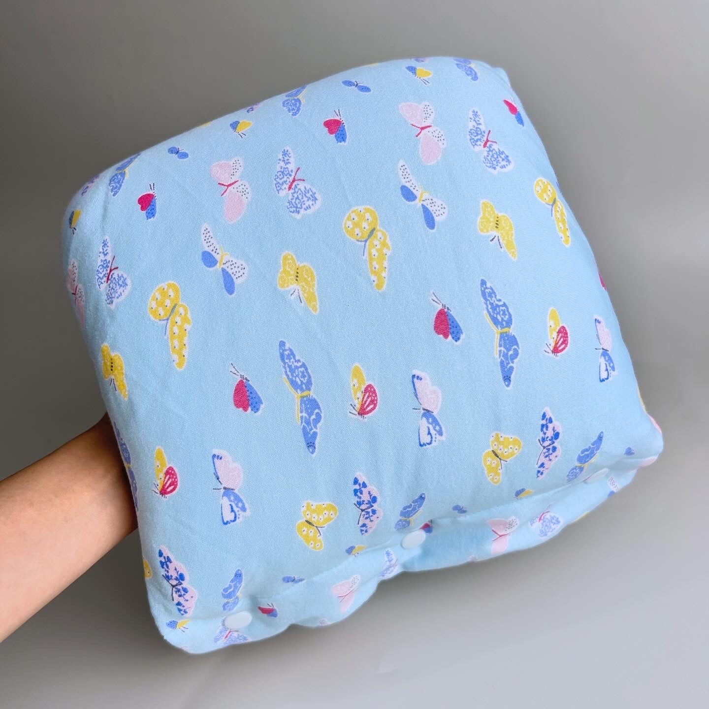 TRAVEL NURSING ARM PILLOW_B7020_BUTTERFLY BLUE