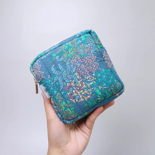 MINI POUCH QUILTED_A6036_BUNGA DELPINHIUM