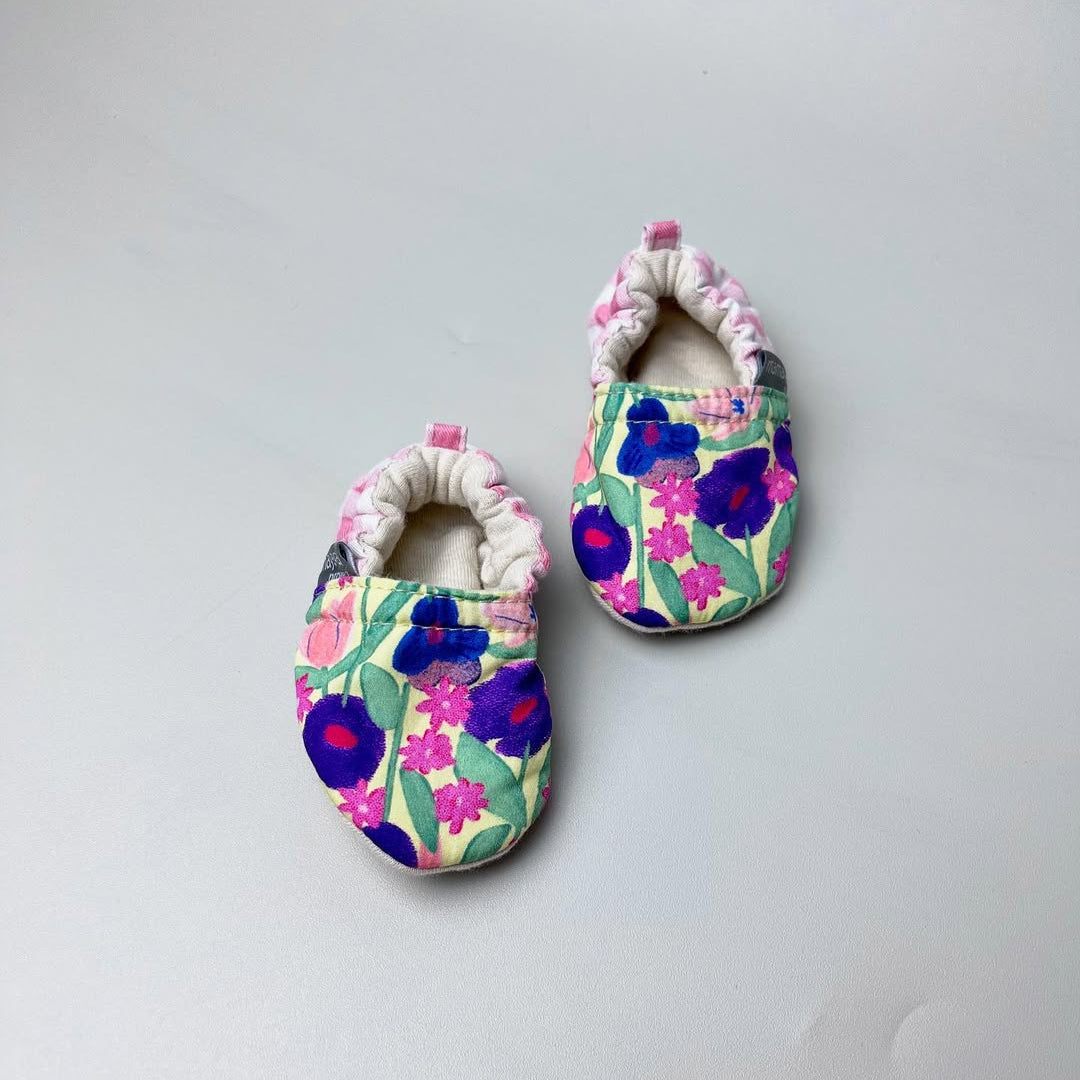 BABY SHOES_A6353_SAPONARIA FLOWER_(0-3)