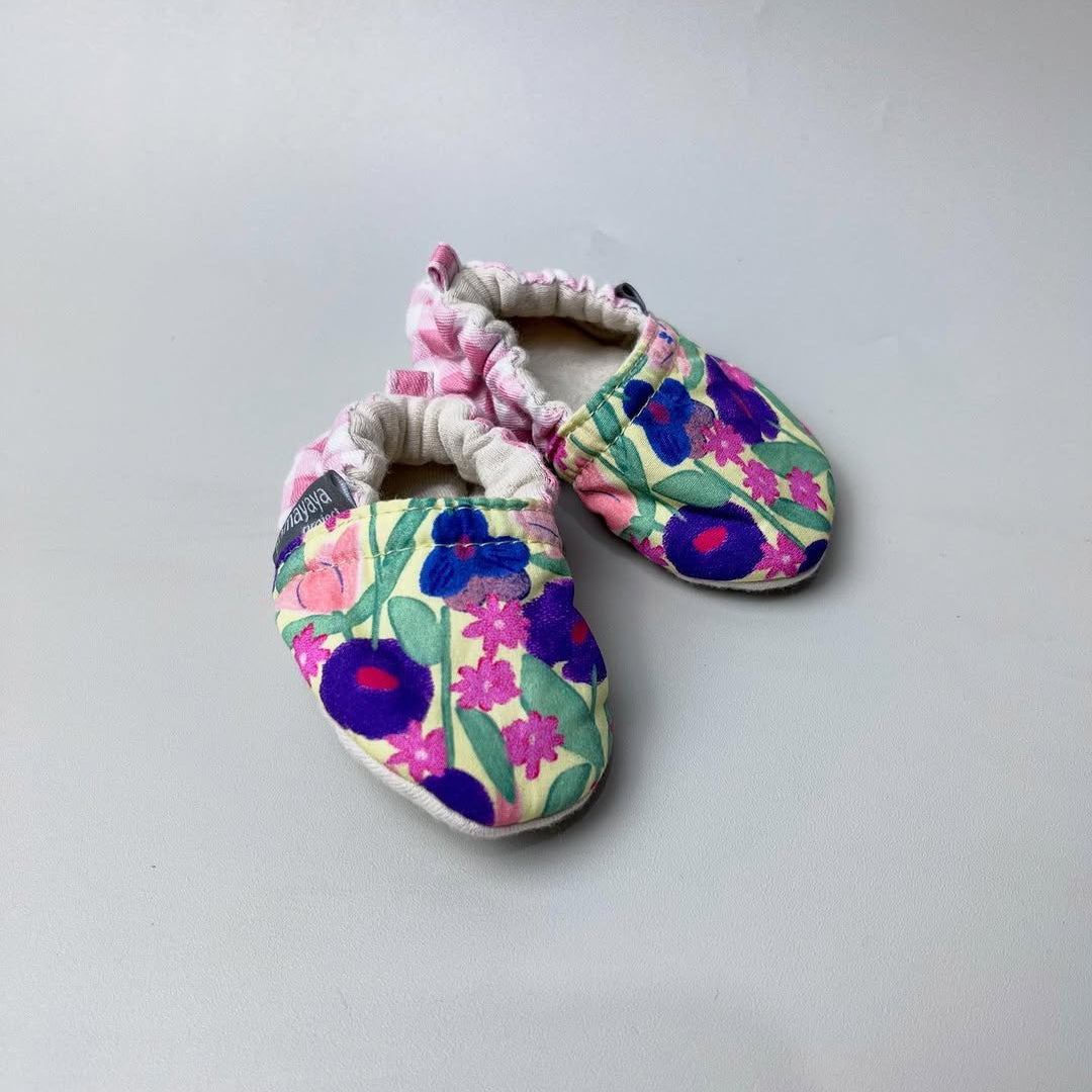BABY SHOES_A6353_SAPONARIA FLOWER_(0-3)
