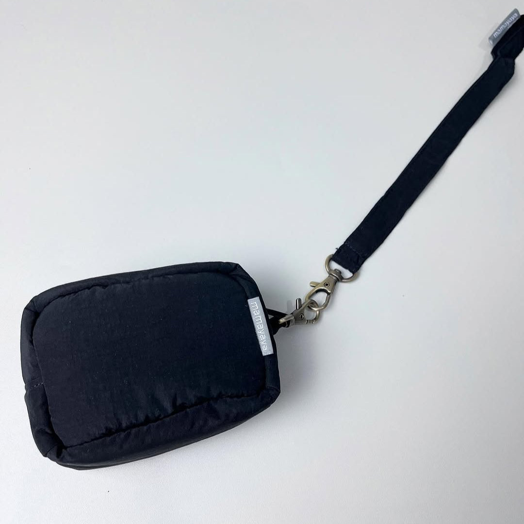 BOXY POUCH + LANYARD_C6110_BLACK