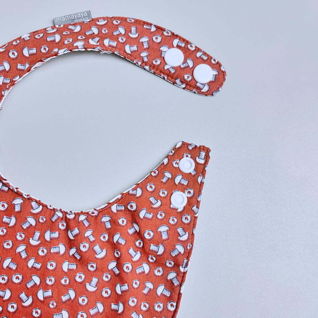 ROUND BIBS_A7032_SCREW BROWN