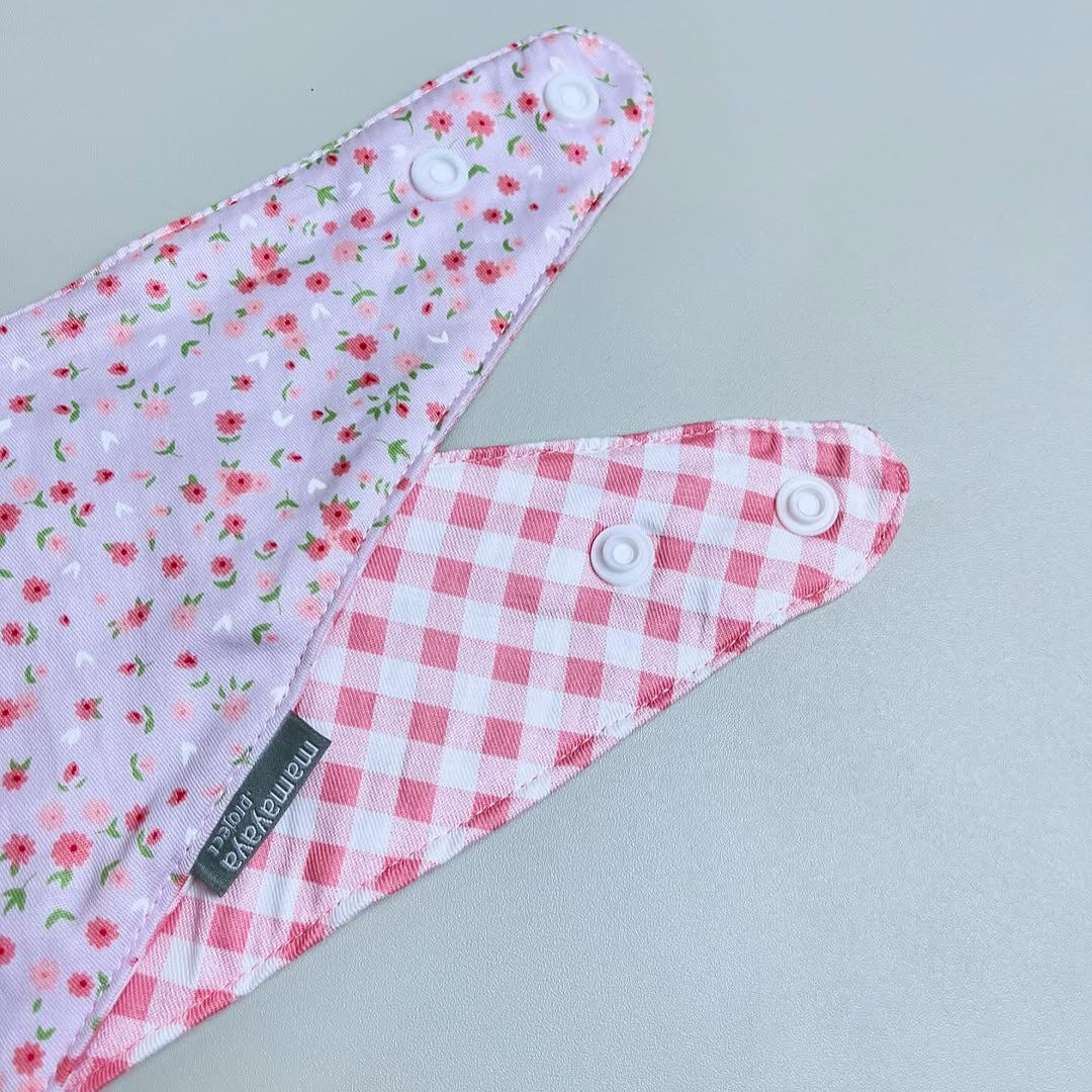 SCARF BIBS_A7041_MINI DAISY PINK