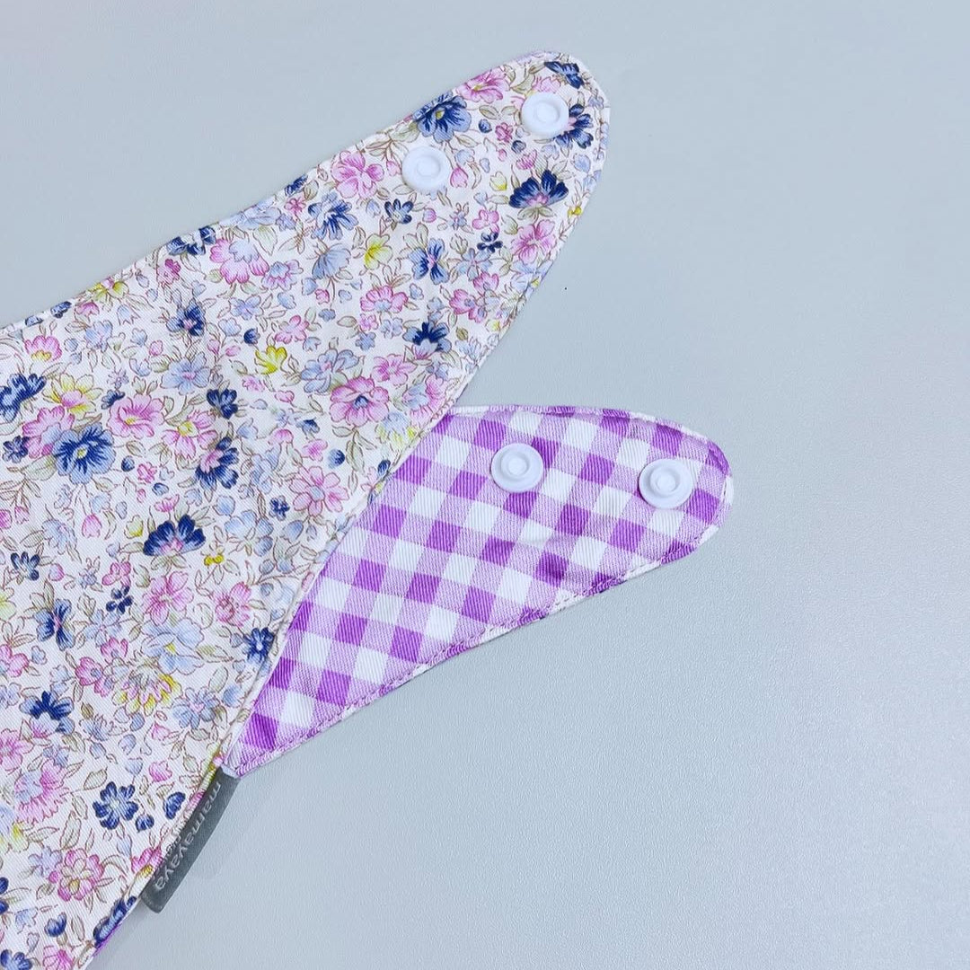 SCARF BIBS_A7008_ANEMONE PASTEL