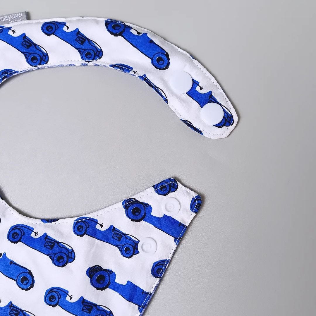 ROUND BIBS_A6091_FERRARI BLUE