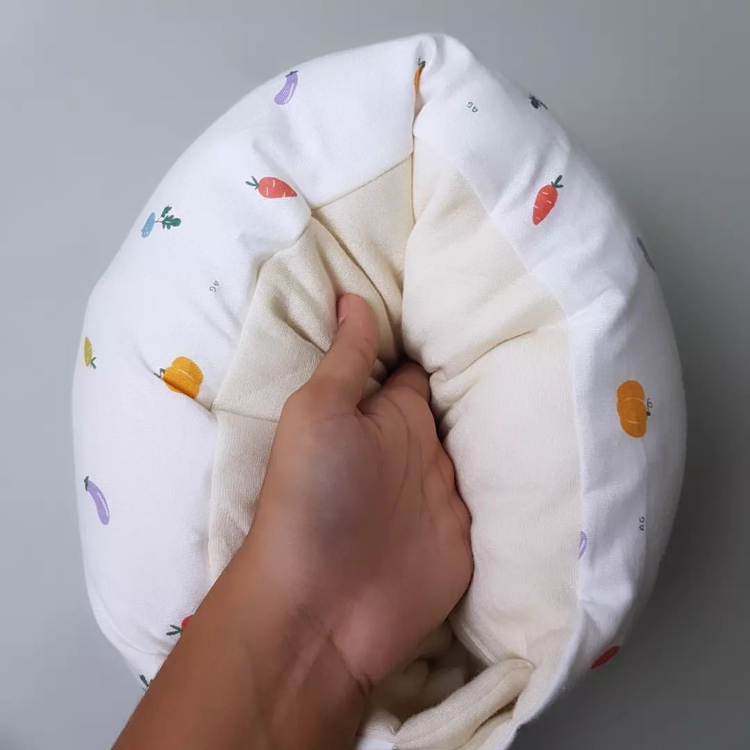 TRAVEL NURSING ARM PILLOW_B6132_VEGETABLE WHITE