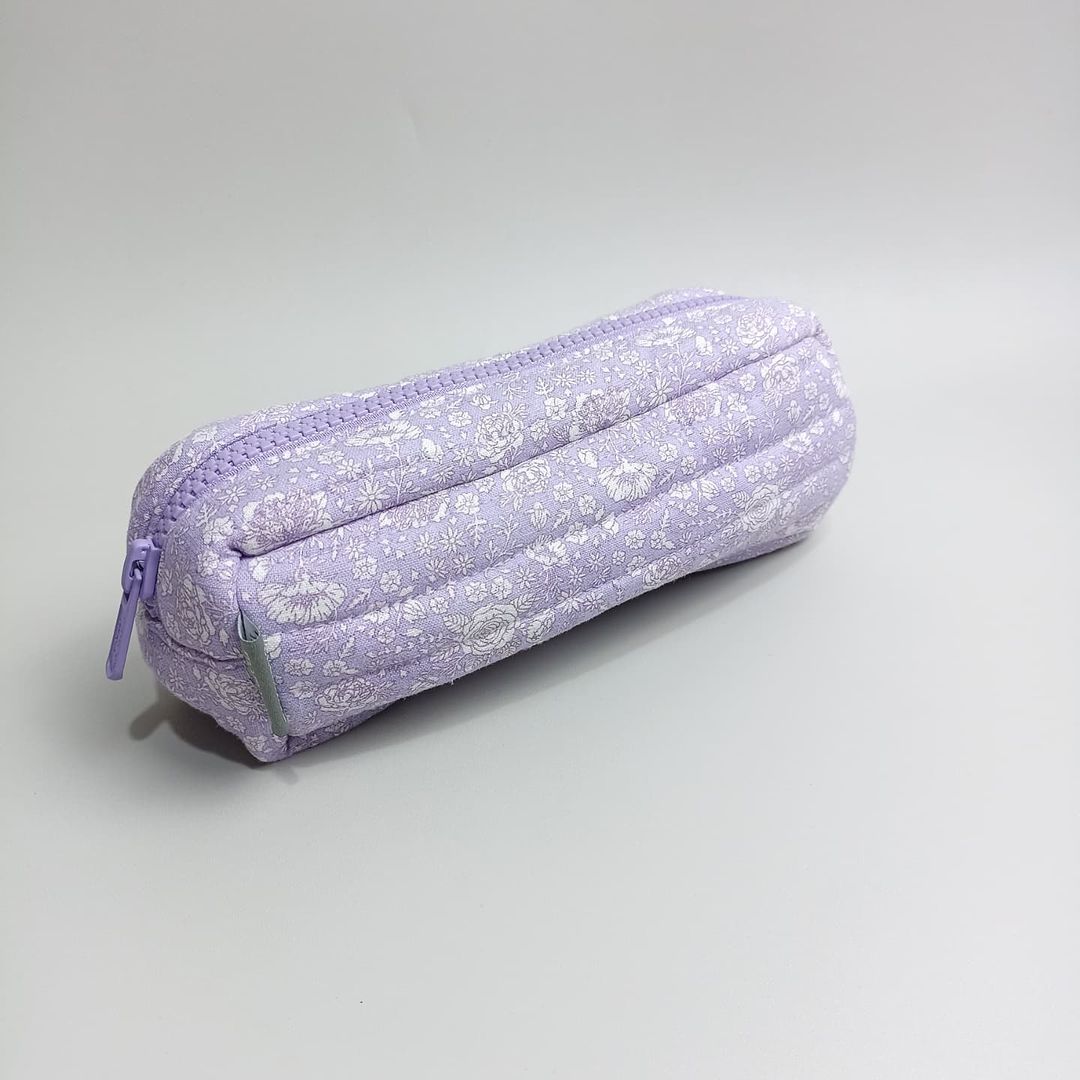 PENCIL CASE_C6363_CAMELIA LILAC