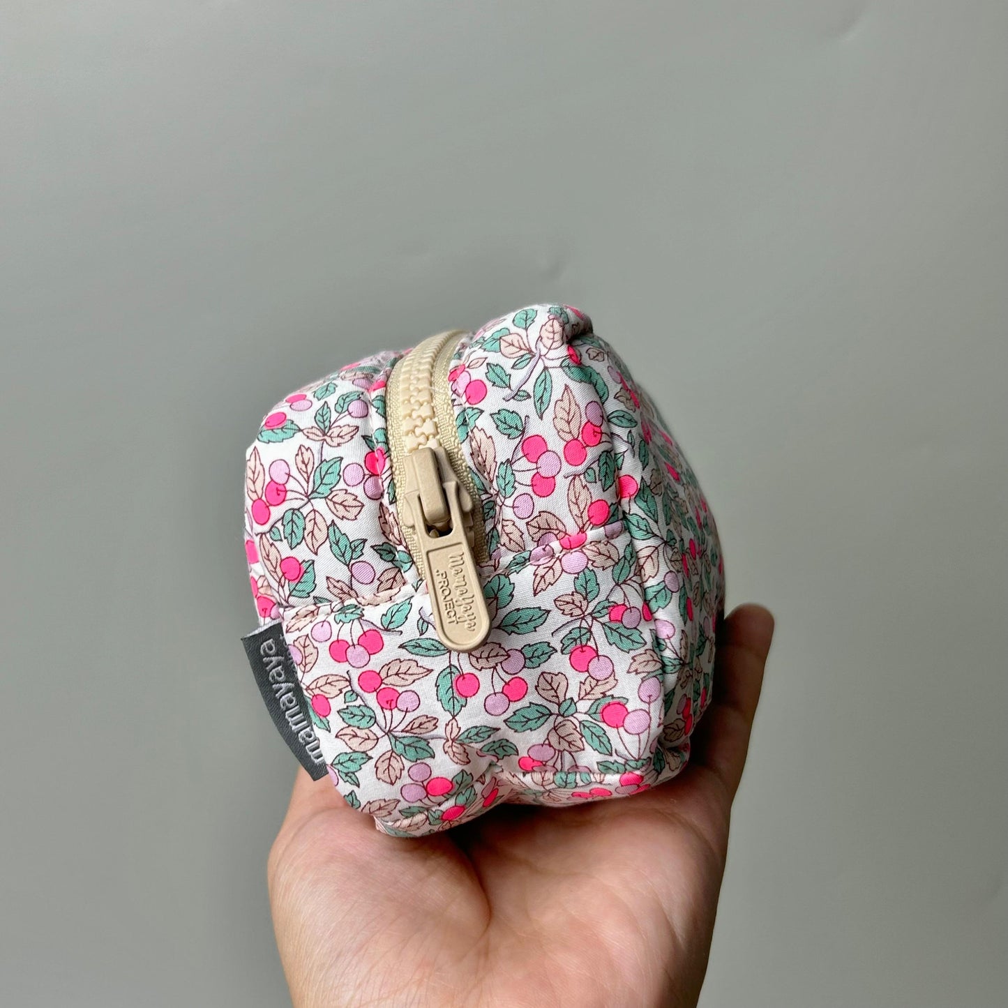 POUCH MEDIUM_A7121_BUNGA MINI CHERRY