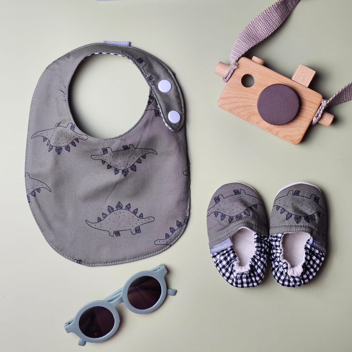 SET BABY | BUCKET HAT | BIBS | BABY SHOES_A7177_STEGO ARMY