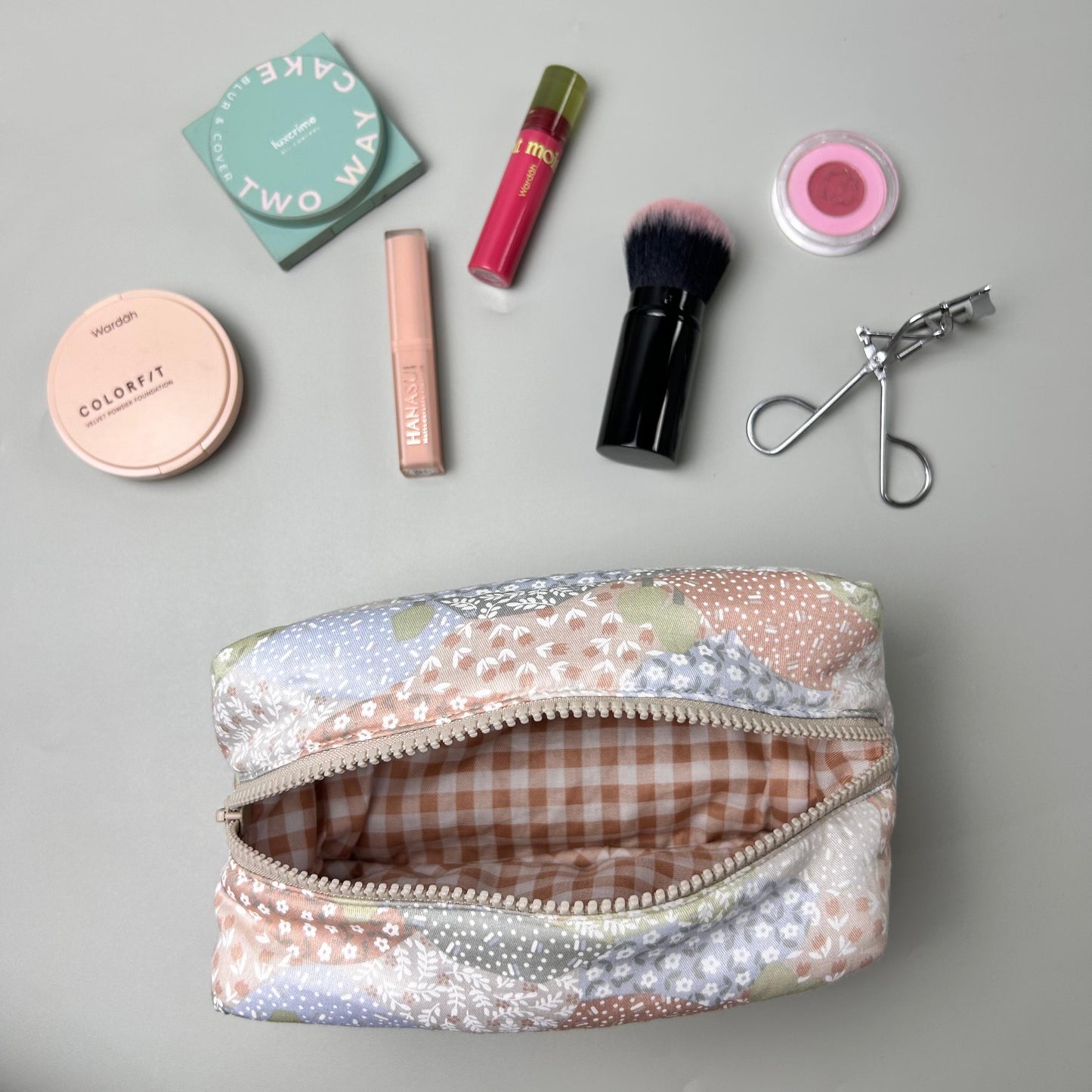 COSMETIC POUCH PUFFY_C7018_MIX FLOWER MOCCA