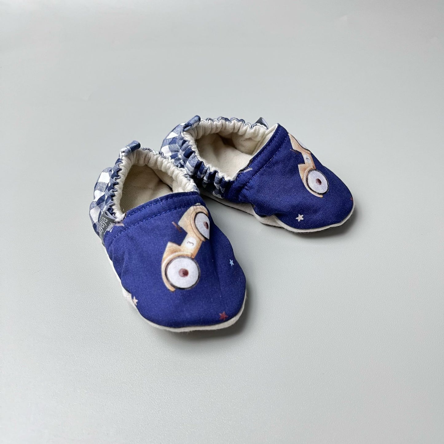 SET BABY | BUCKET HAT | BIBS | BABY SHOES_A7162_MOBIL BINTANG