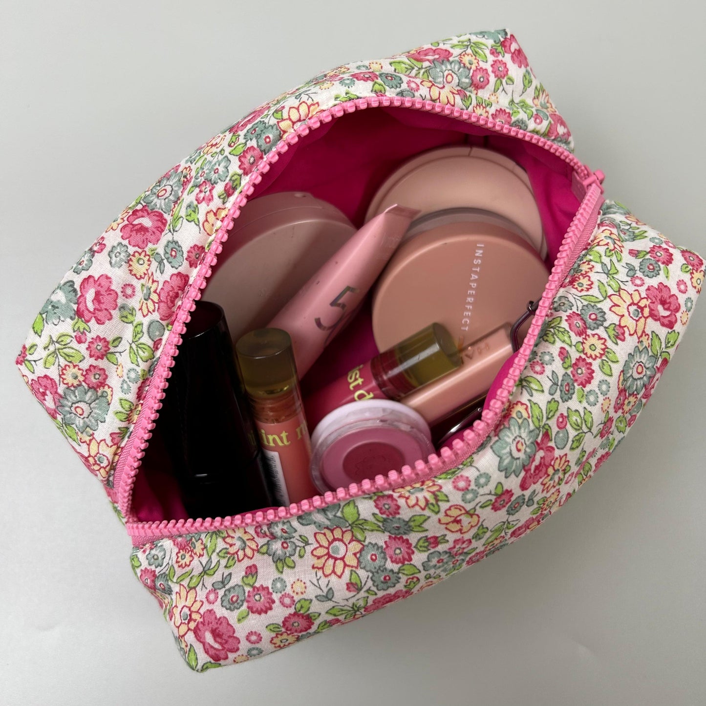 COSMETIC POUCH PUFFY_A7074_CANDYTUFT PINK