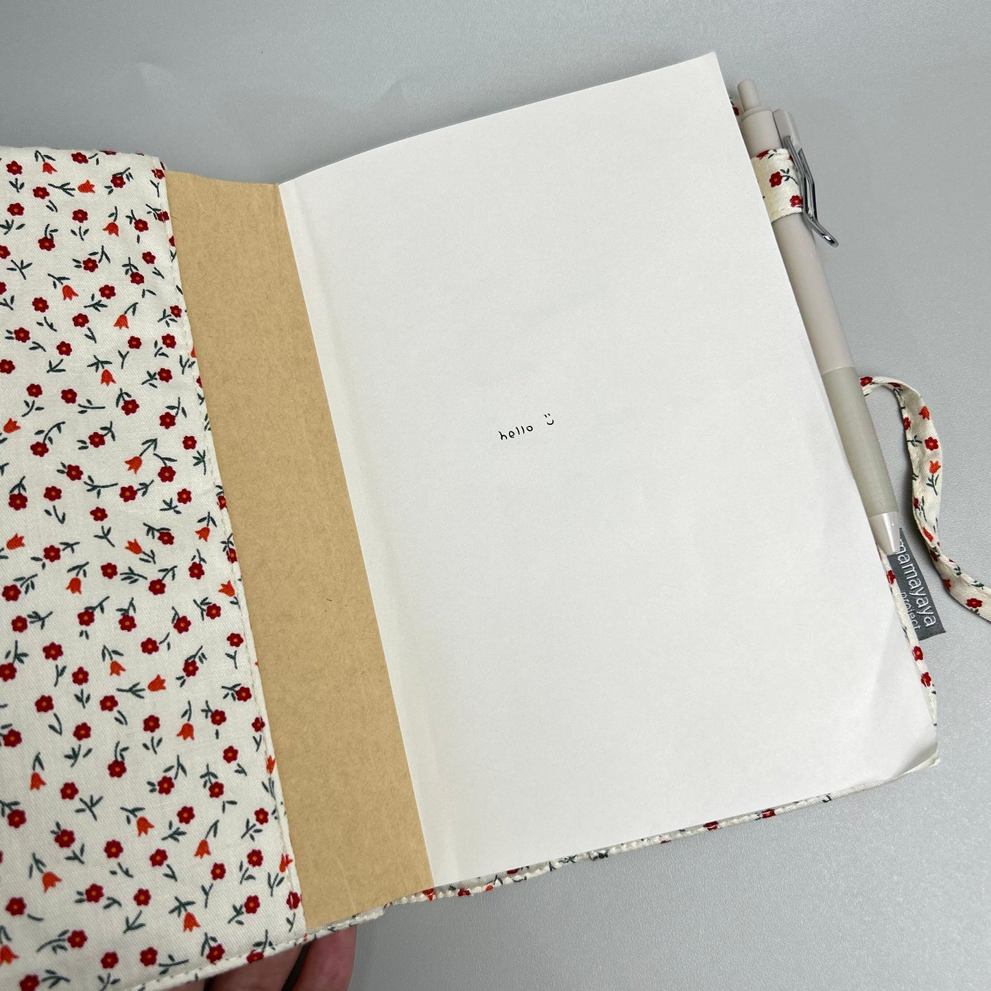 JOURNAL BOOK_A2048_BUNGA MINI DASAR CREAM