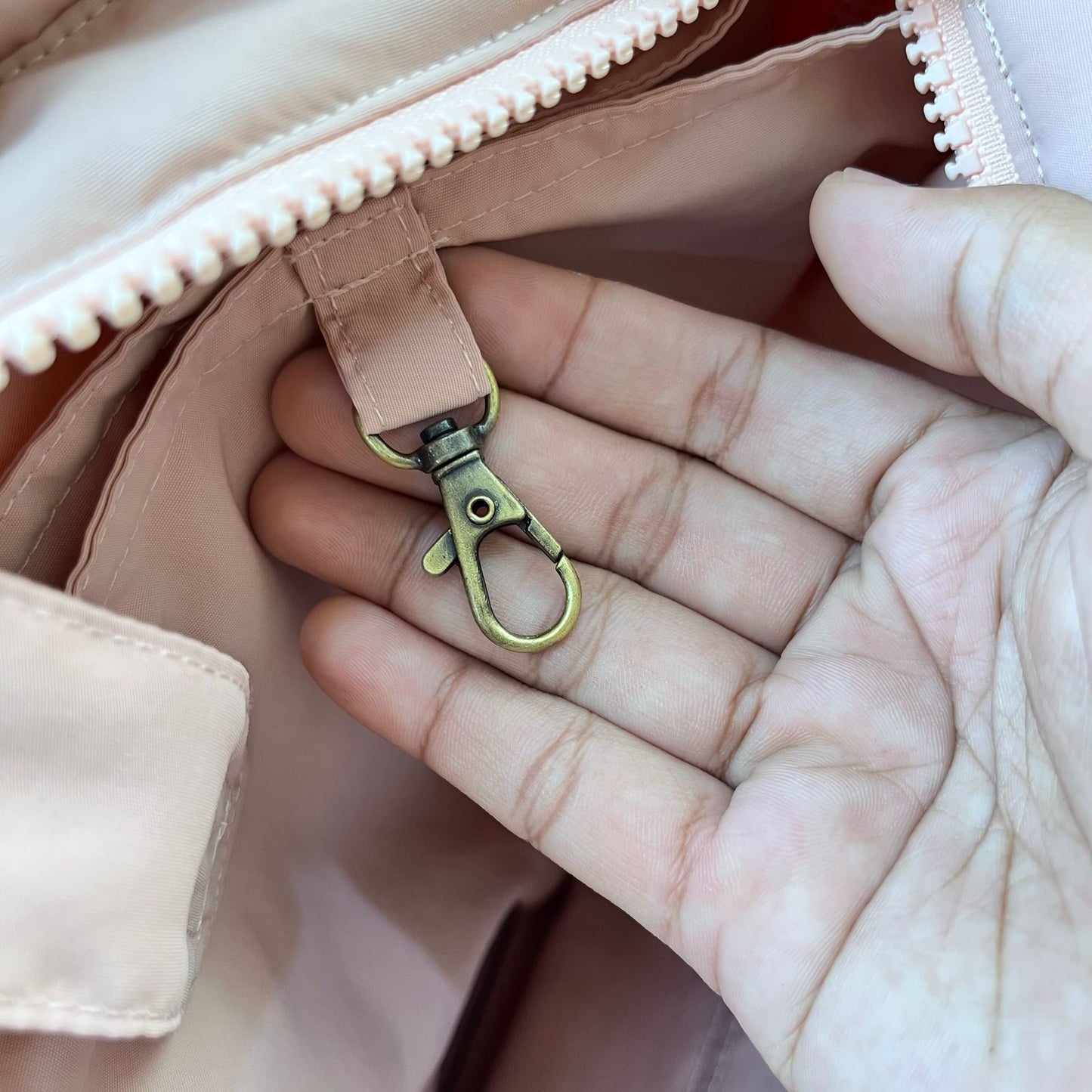 LAPTOP BAG + HAND SANITIZER_C7226_ROSEGOLD
