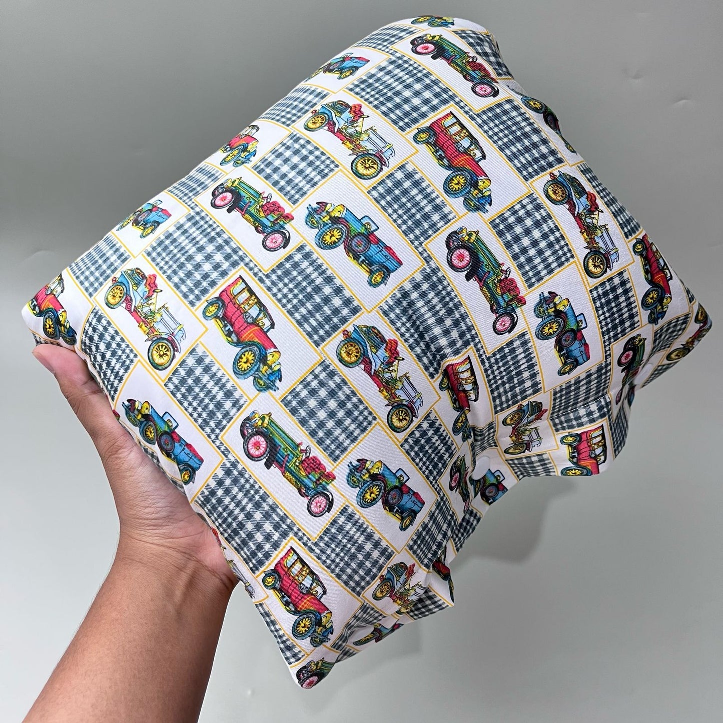 TRAVEL NURSING ARM PILLOW_A7263_MOBIL ANTIK HIJAU