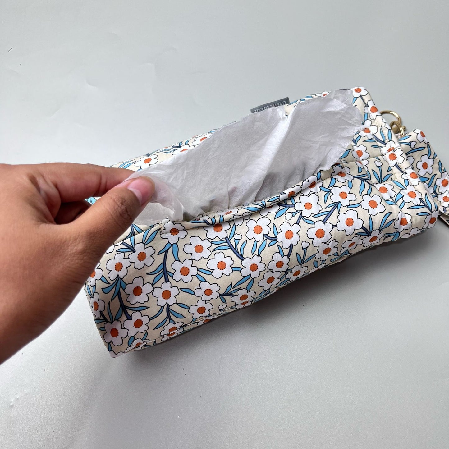 TISSUE POUCH 2 IN 1_A7250_DAISY PUTIH