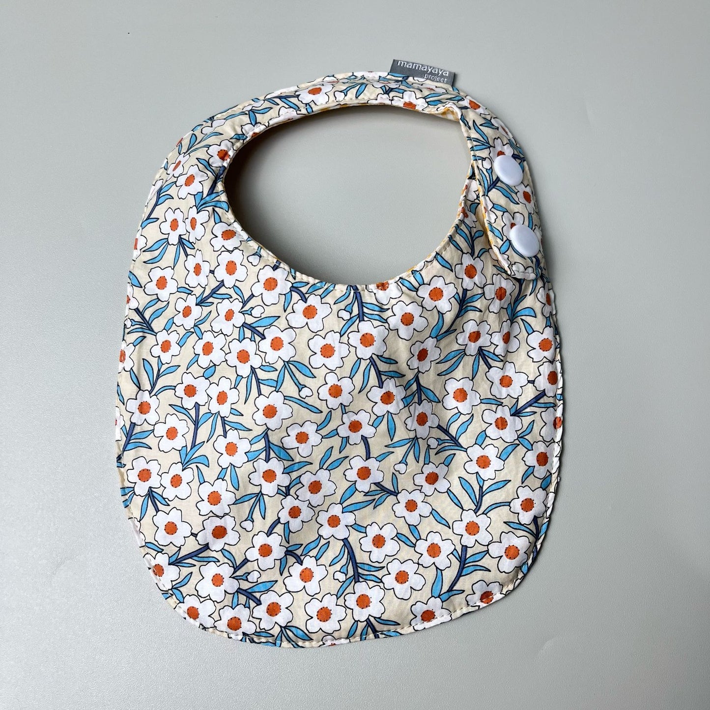 ROUND BIBS_A7250_DAISY PUTIH