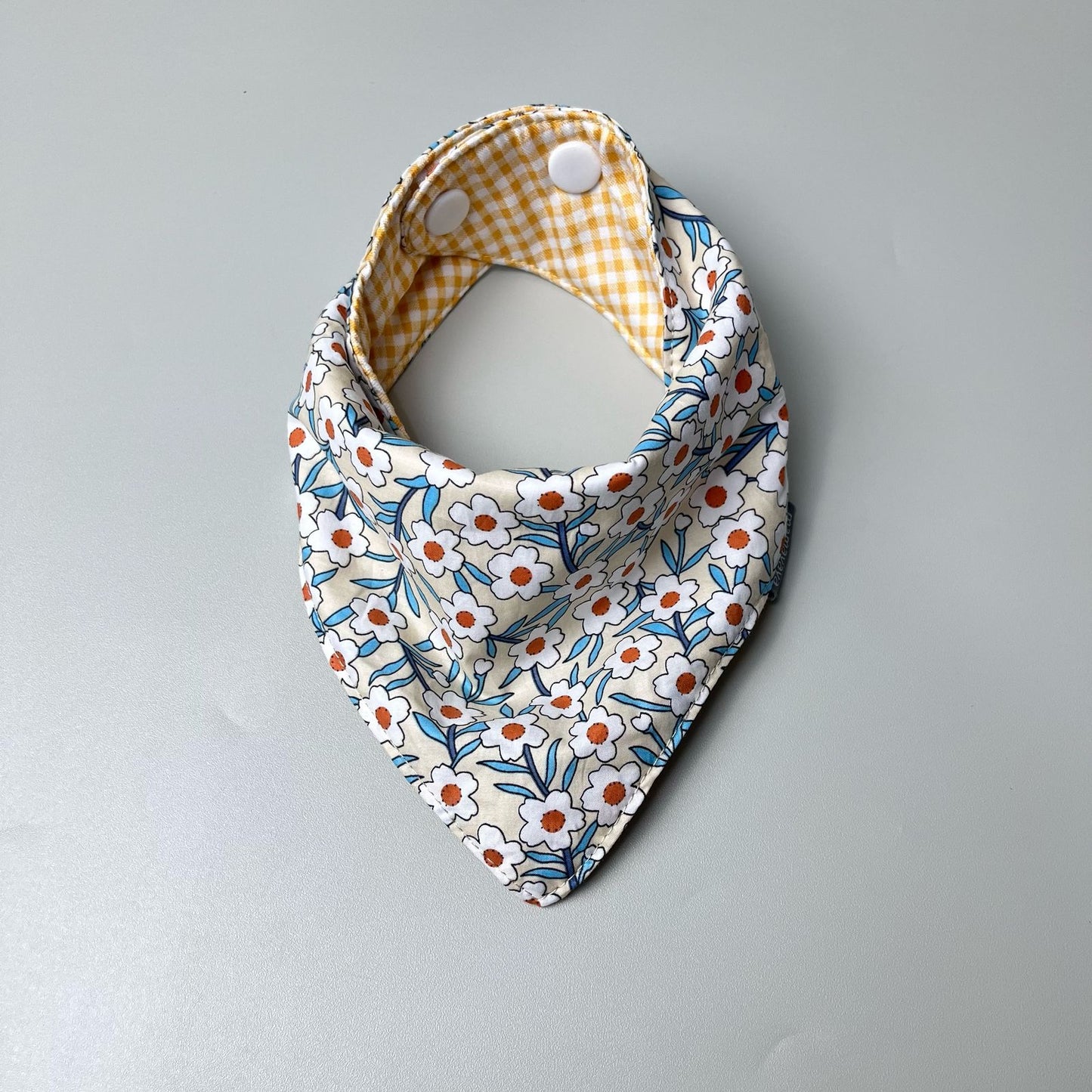 SCARF BIBS_A7250_DAISY PUTIH