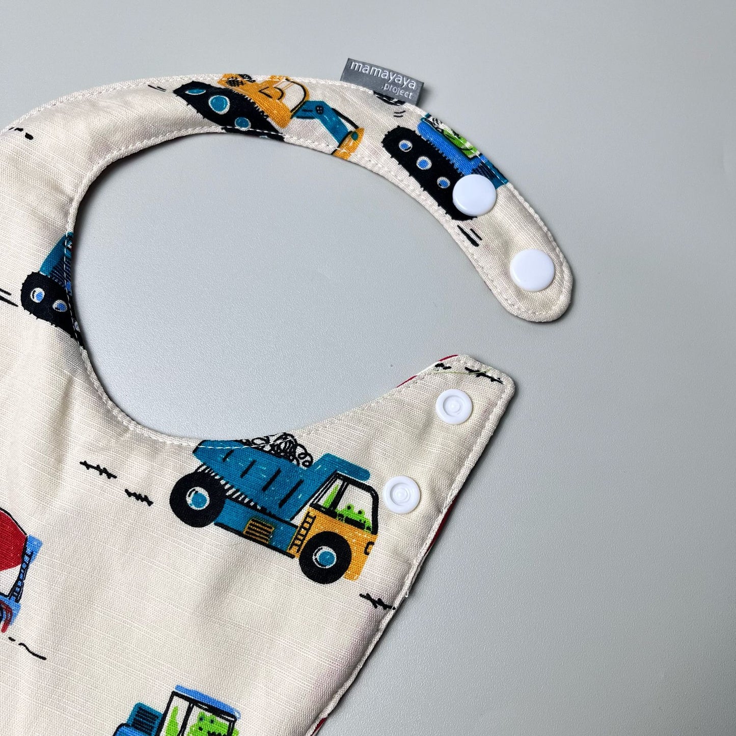 ROUND BIBS_A7265_TRUCK