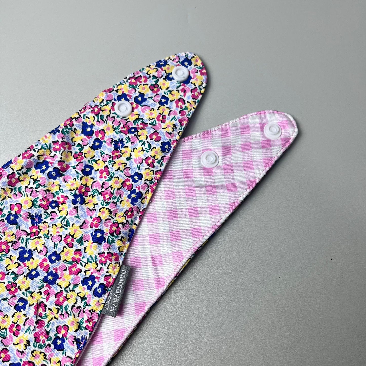 SCARF BIBS_A7251_CHEERFUL FLOWER