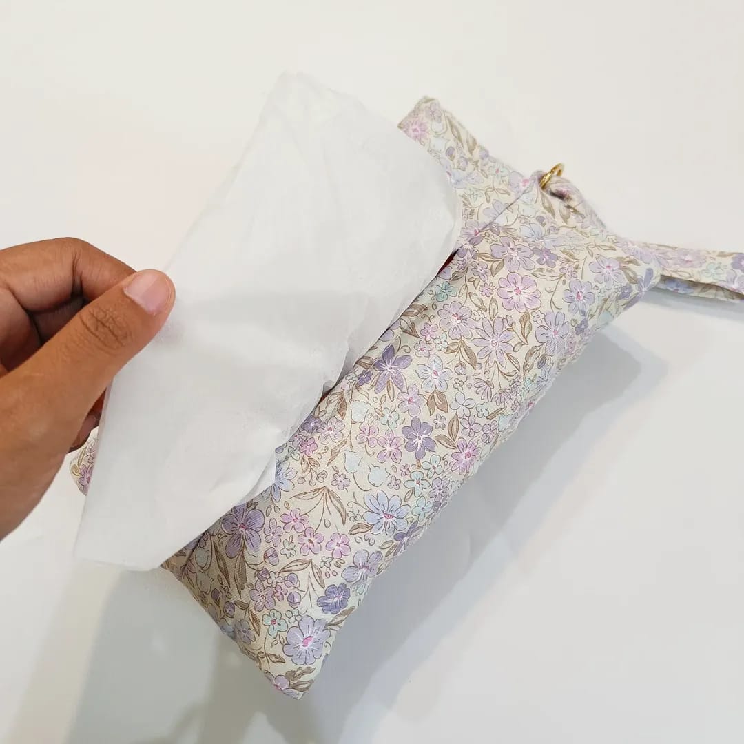 TISSUE POUCH 2 IN 1_BUNGA PASTEL