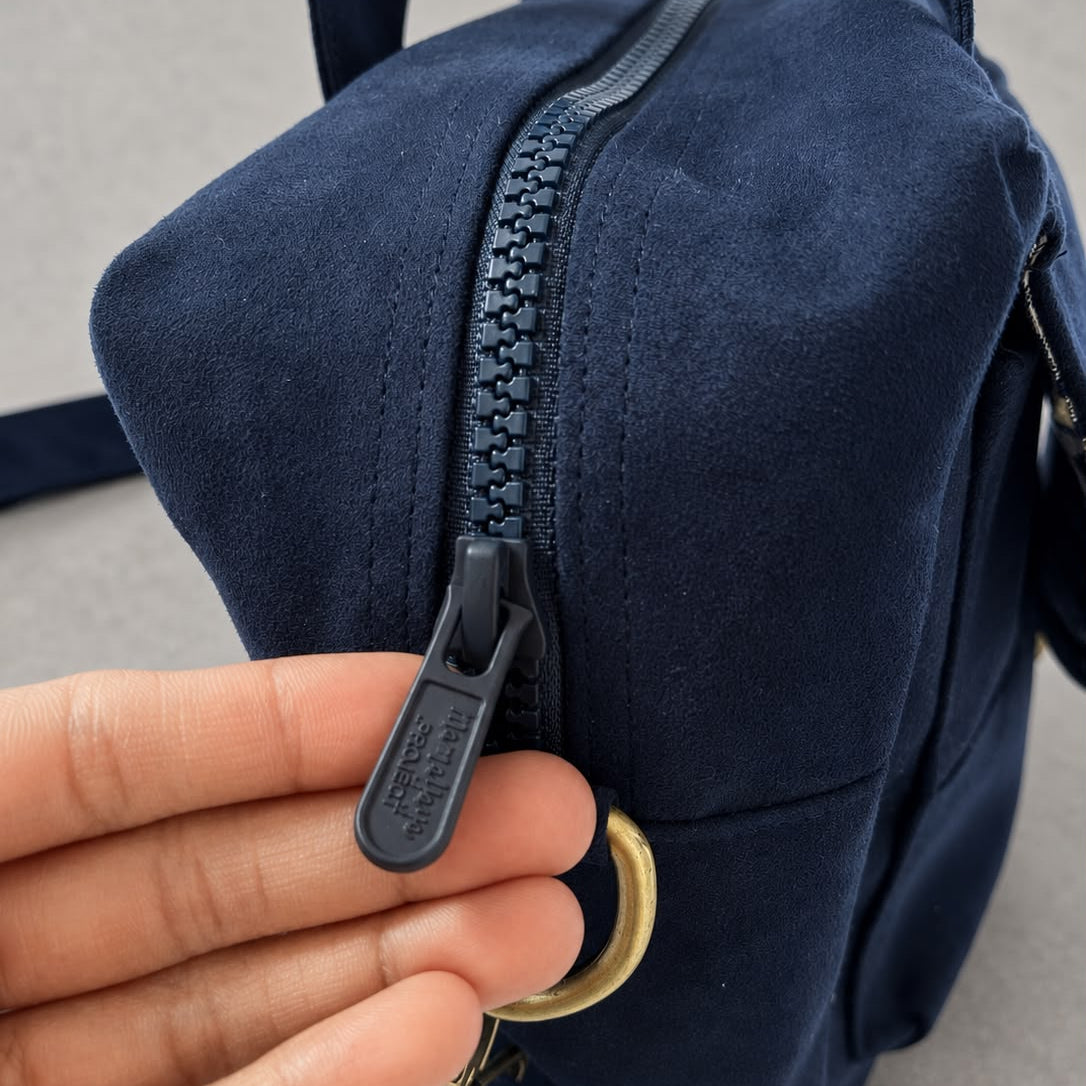 MULTI PURPOSE POUCH _ SUEDE NAVY