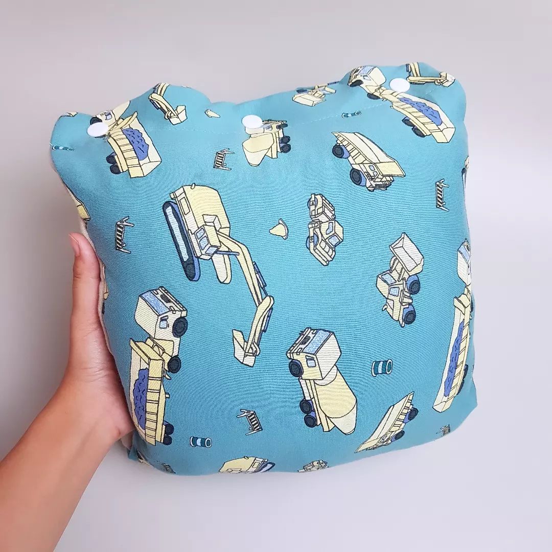 TRAVEL NURSING ARM PILLOW_B6220_TRUCK EXCAVATOR
