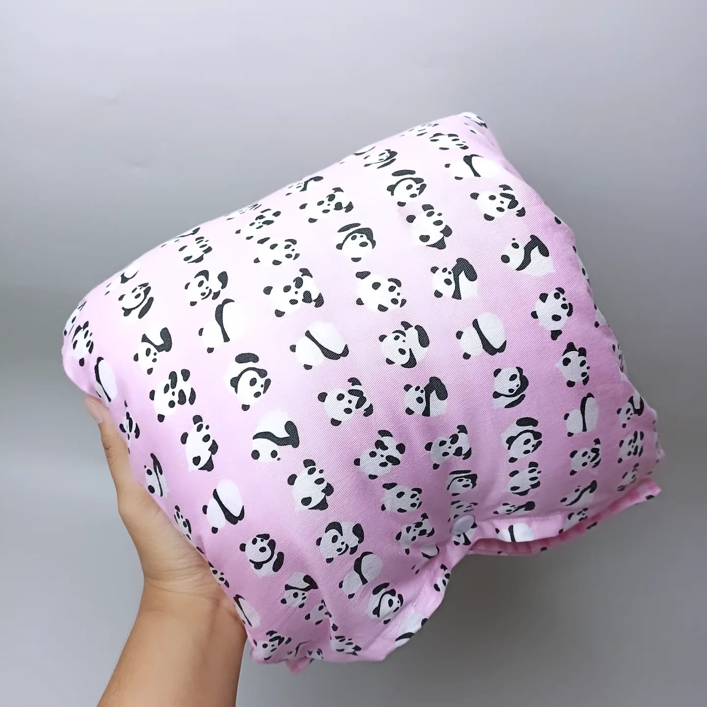 TRAVEL NURSING ARM PILLOW_B6246_PANDA PINK