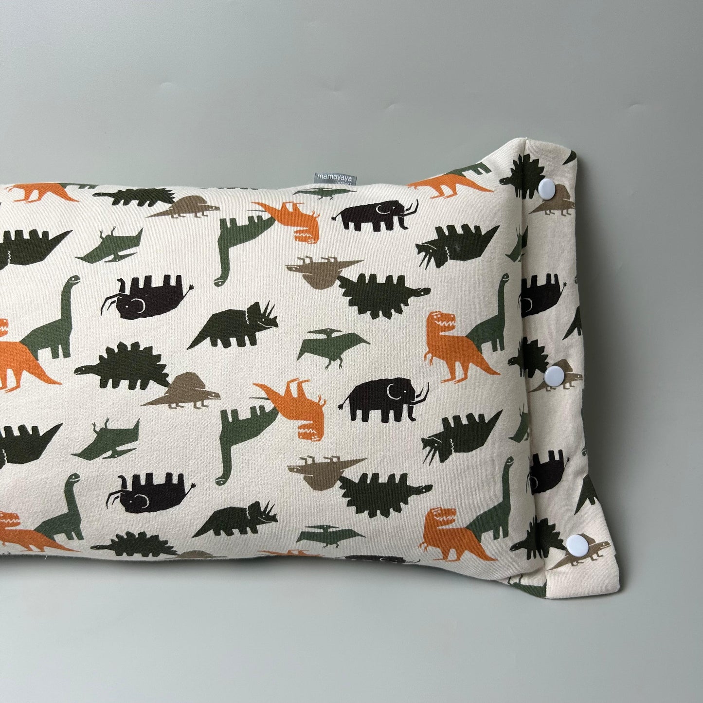 TRAVEL NURSING ARM PILLOW_B7221_WILD ANIMALS