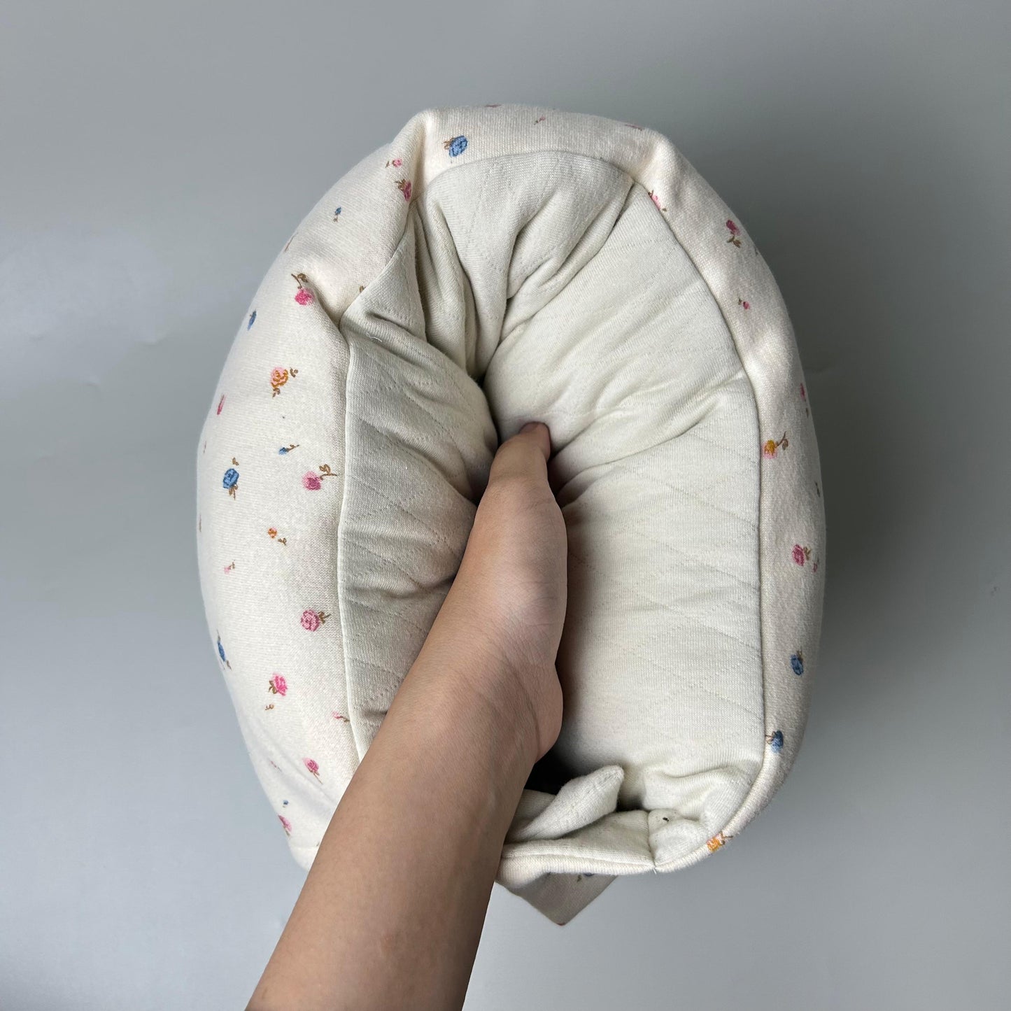 TRAVEL NURSING ARM PILLOW_B7222_MINI ROSE CREAM