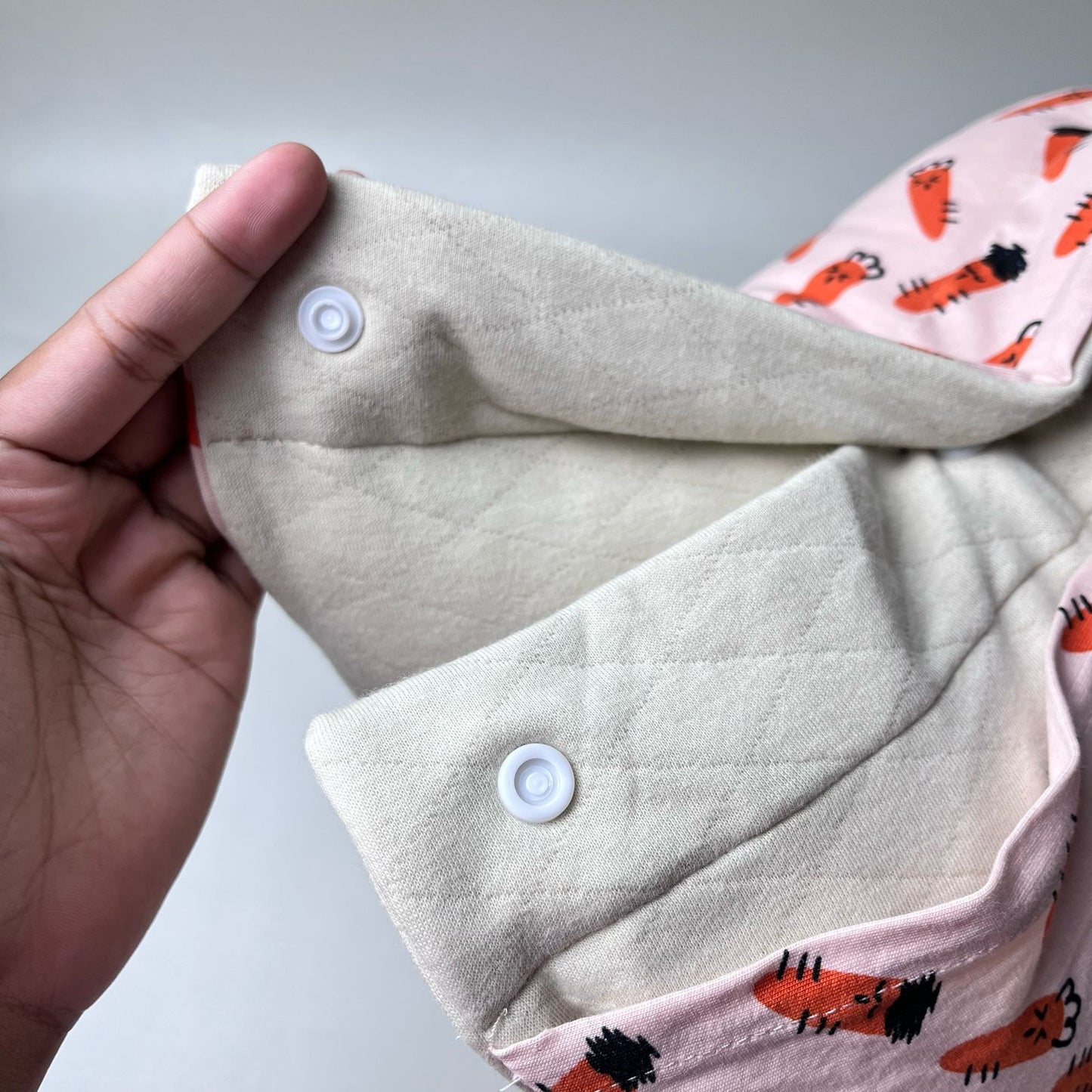 TRAVEL NURSING ARM PILLOW_B7232_WORTEL