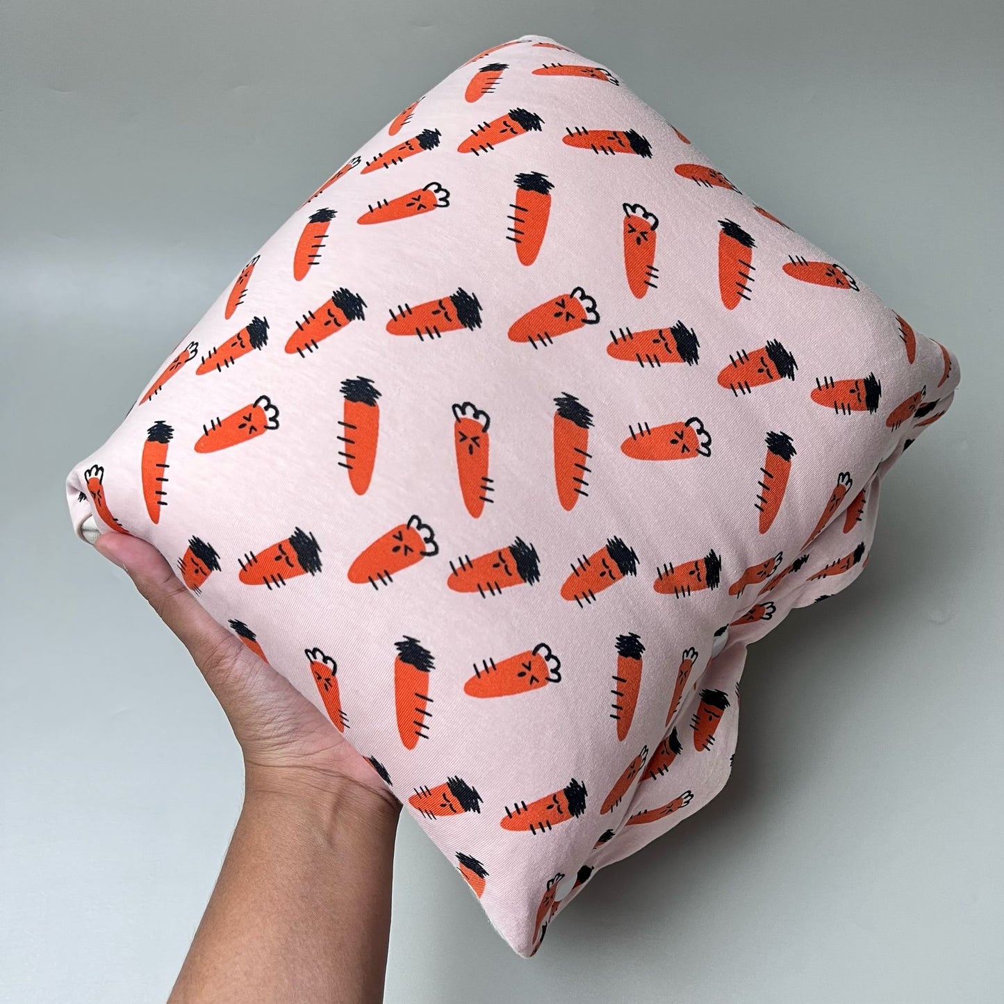 TRAVEL NURSING ARM PILLOW_B7232_WORTEL