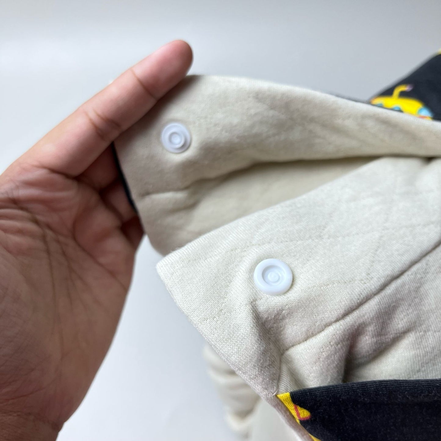TRAVEL NURSING ARM PILLOW_B7228_KAPAL SELAM KUNING
