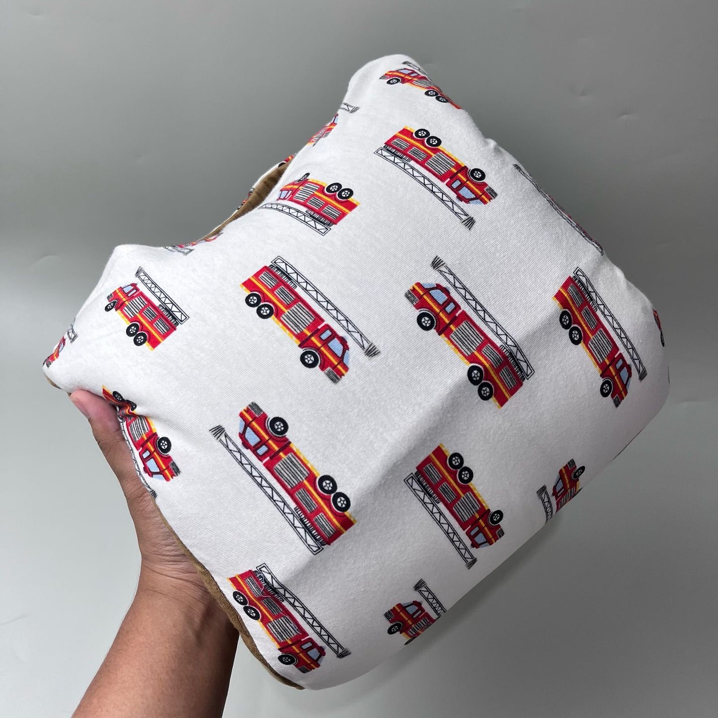 TRAVEL NURSING ARM PILLOW_B7241_FIRE FIGHTER