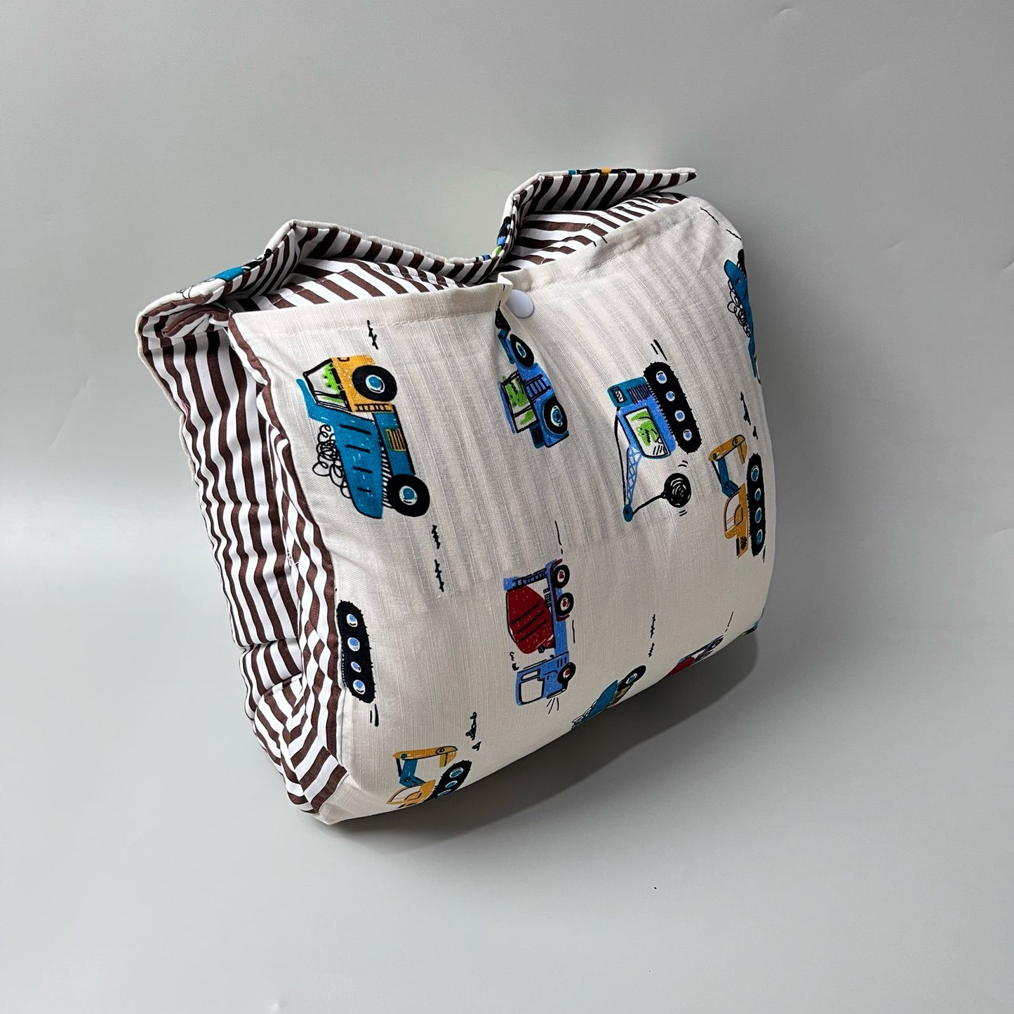 TRAVEL NURSING ARM PILLOW_A7265_TRUCK