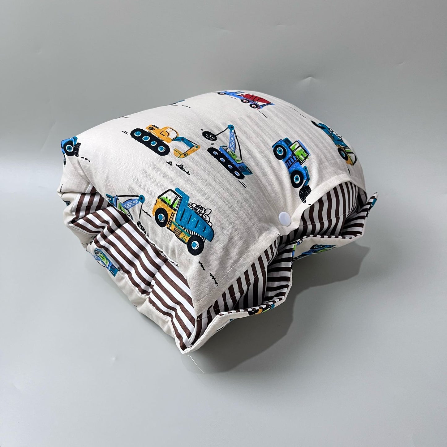 TRAVEL NURSING ARM PILLOW_A7265_TRUCK