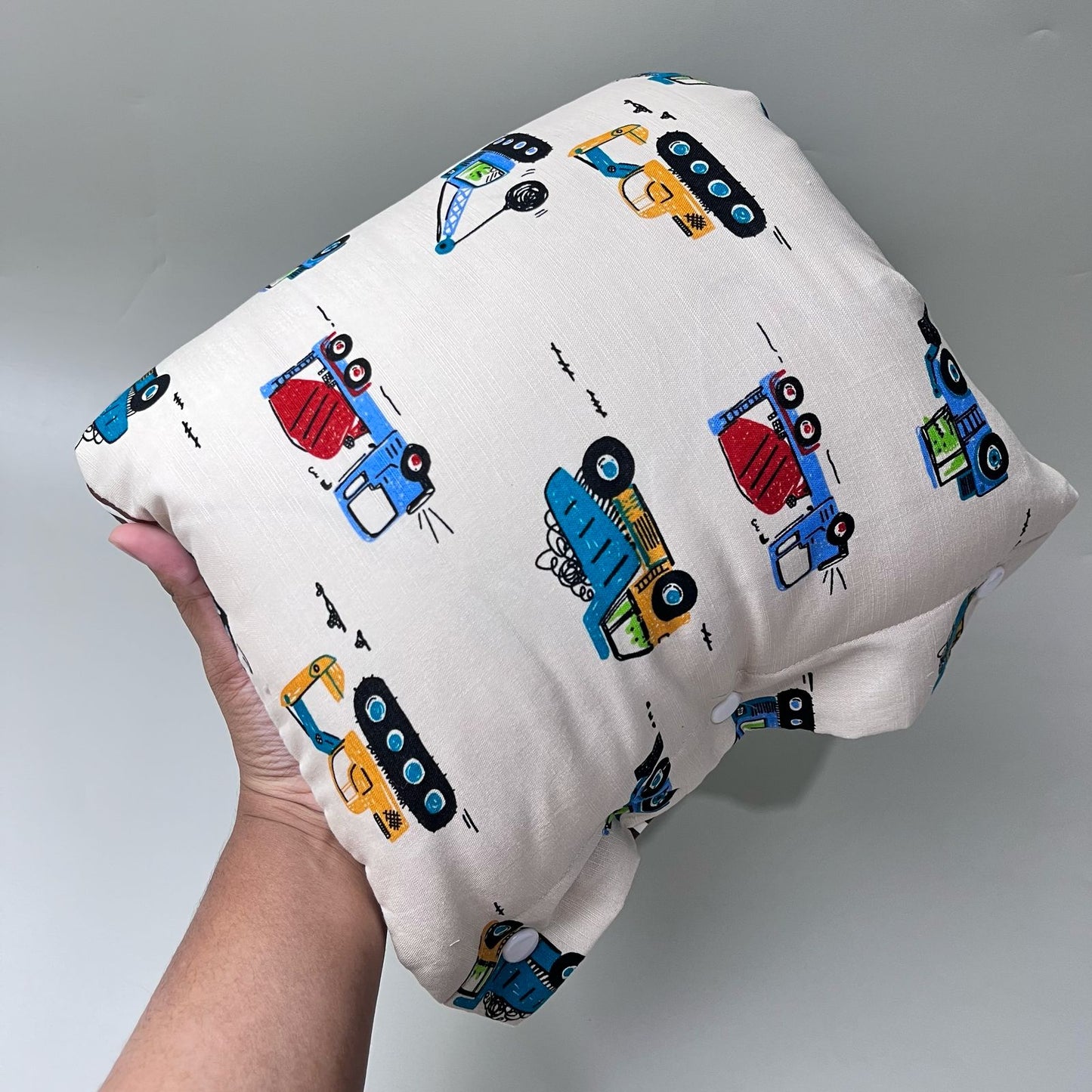 TRAVEL NURSING ARM PILLOW_A7265_TRUCK