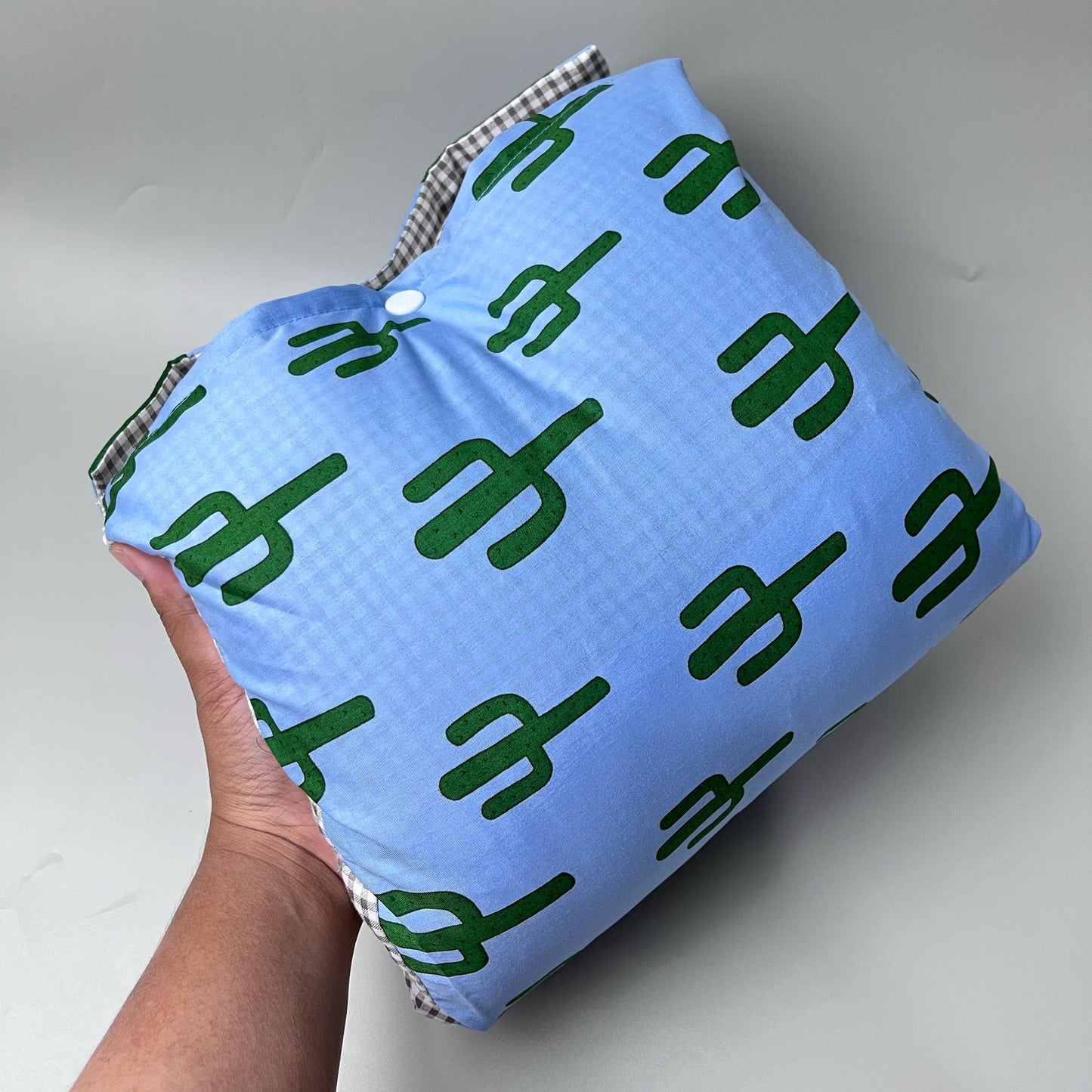 TRAVEL NURSING ARM PILLOW_A6181_KAKTUS BIRU
