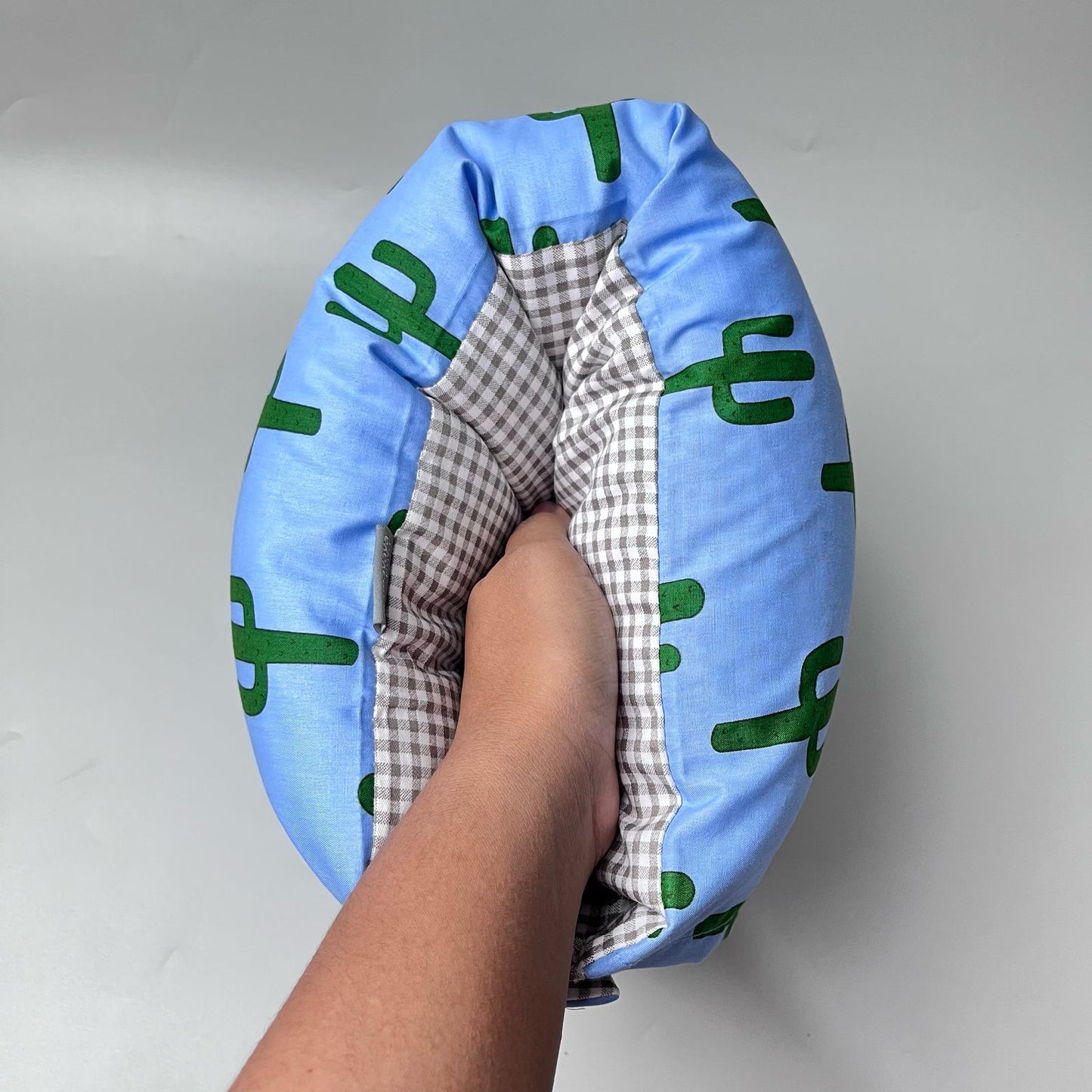 TRAVEL NURSING ARM PILLOW_A6181_KAKTUS BIRU