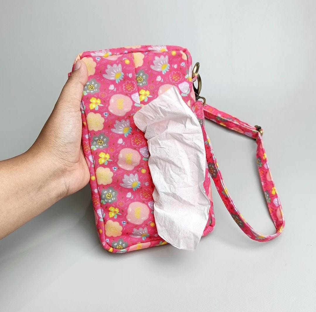 PHONE WALLET POUCH (PWP)_C4199_WATER REPLLENT_AYANA FUCHSIA