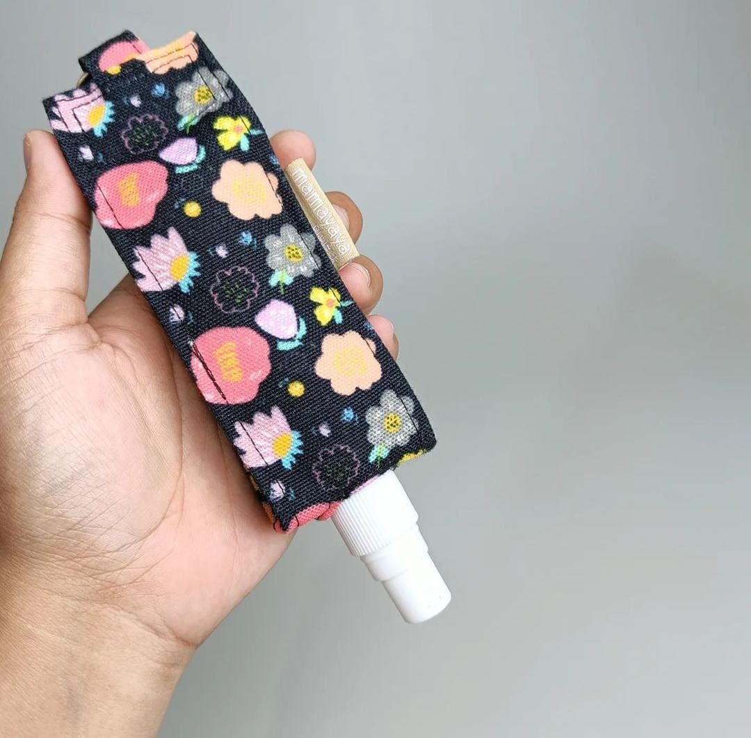 HAND SANITIZER HOLDER_C3180_AYANA BLACK_WR