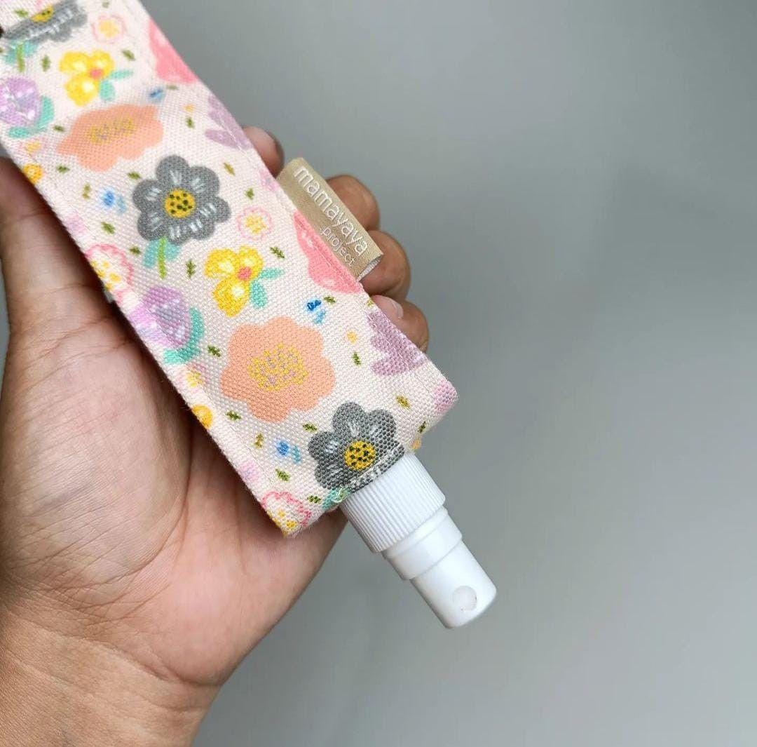 HAND SANITIZER HOLDER_C3285_AYANA IVORY_WR