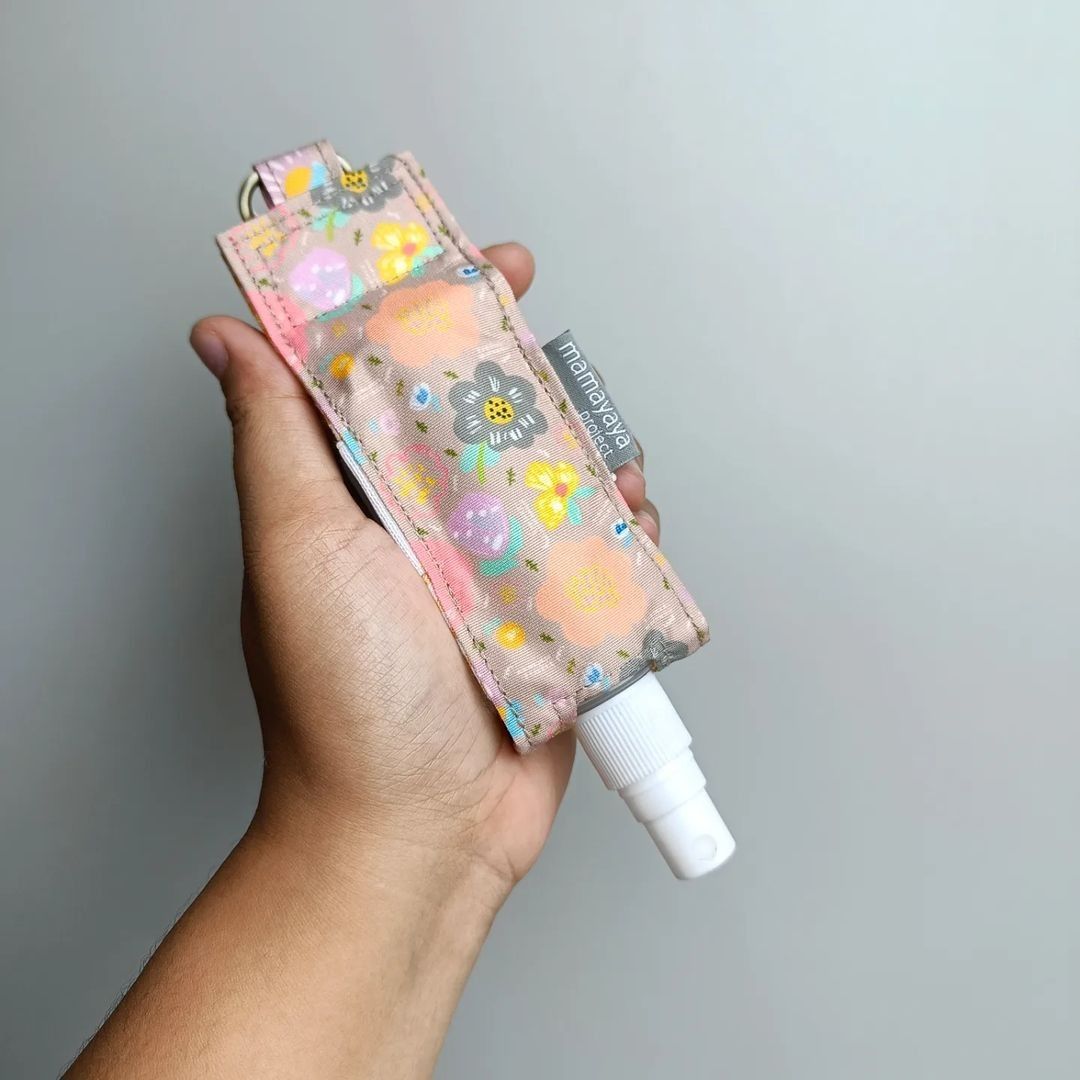 HAND SANITIZER HOLDER_C3287_AYANA MOCCA_MILKY
