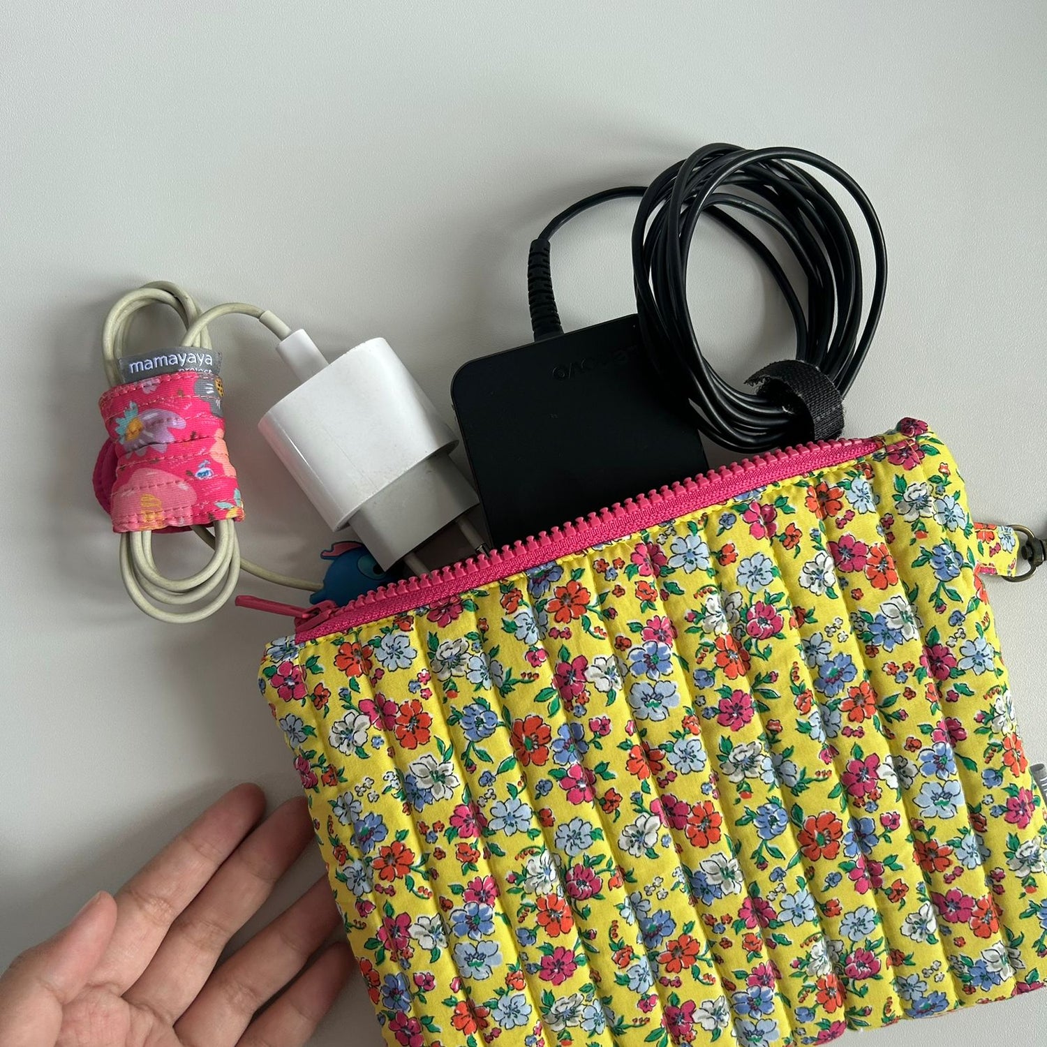 SLIM POUCH