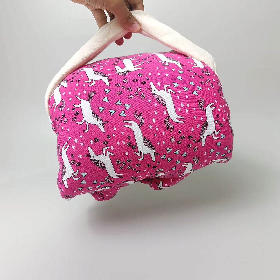 MINI TRAVEL NURSING ARM PILLOW_B4255_UNICORN FUCSHIA