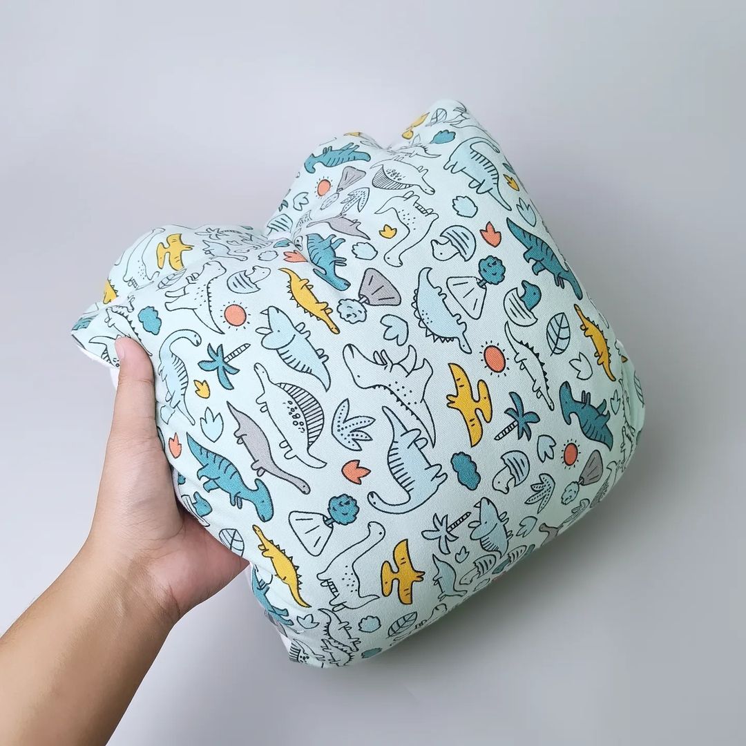 TRAVEL NURSING ARM PILLOW_B6068_DINO GUNUNG TOSCA